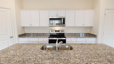 1828 McCree St in Heath, TX - Building Photo - Building Photo