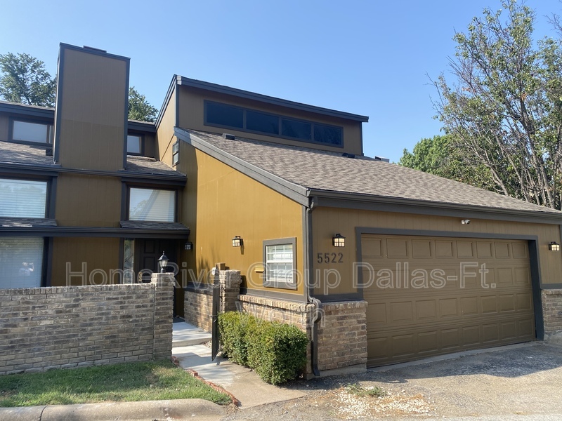 5522 Willow Cir in Fort Worth, TX - Building Photo