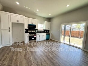 2025 Stuart St in Greenville, TX - Building Photo - Building Photo