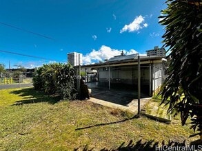 807 Kaaloa St in Honolulu, HI - Building Photo - Building Photo