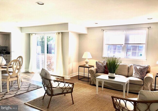 345 Homeland Southway in Baltimore, MD - Building Photo - Building Photo