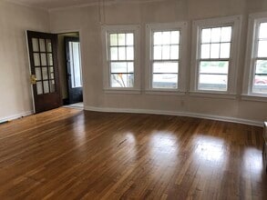 2525 E 124th St, Unit 2 in Cleveland, OH - Building Photo - Building Photo