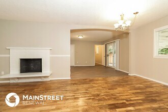 4202 79th Ave W in University Place, WA - Foto de edificio - Building Photo