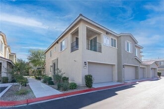 5730 Sky Pointe Dr in Las Vegas, NV - Building Photo - Building Photo