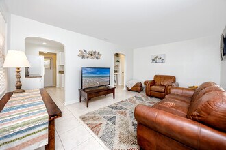 7321 6th Ave N in St. Petersburg, FL - Building Photo - Building Photo