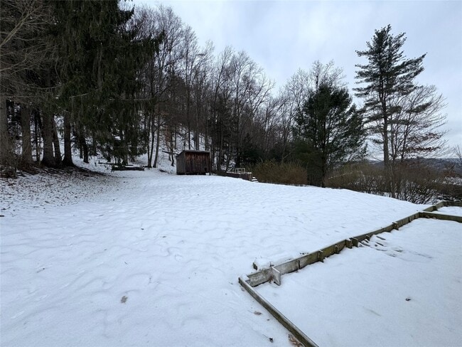 608 Winston Dr in Vestal, NY - Building Photo - Building Photo