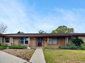 7527 Quail Run Dr in San Antonio, TX - Building Photo