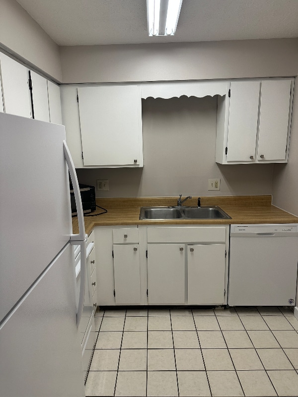 715 N Golfcrest Rd in Normal, IL - Building Photo - Building Photo