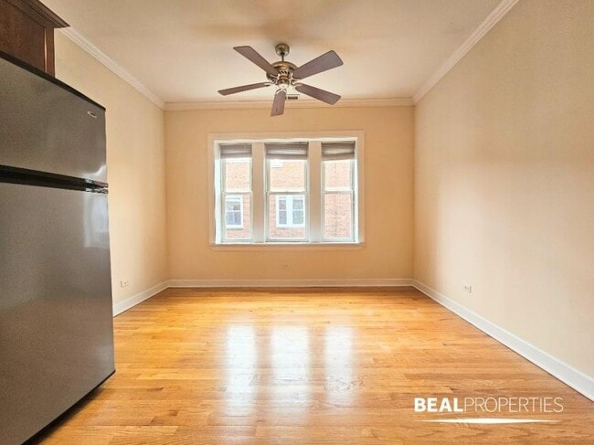 3252 N Clifton Ave in Chicago, IL - Building Photo - Building Photo