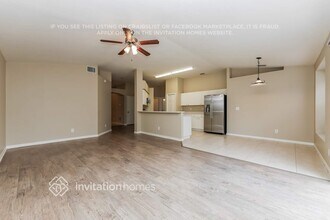 844 Rocky Mountain Ct, Unit T1 in Valrico, FL - Foto de edificio - Building Photo