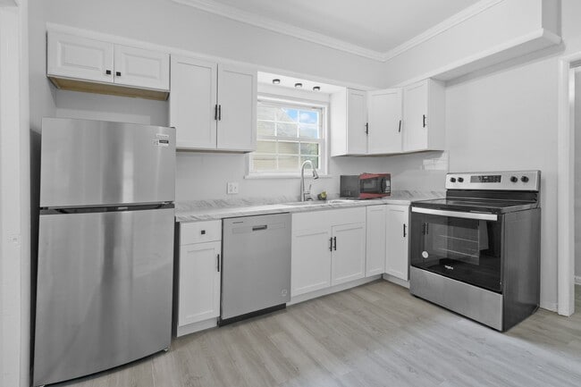 3821 Hoiles Ave in Toledo, OH - Building Photo - Building Photo