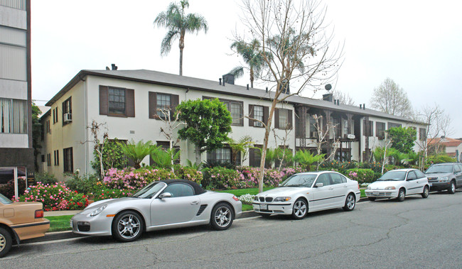 Mc Carty Apartments in Beverly Hills, CA - Foto de edificio - Building Photo