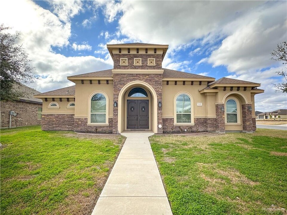 1009 Clearview Dr in Harlingen, TX - Building Photo