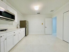 3105 SW 143rd Ct in Miami, FL - Building Photo - Building Photo