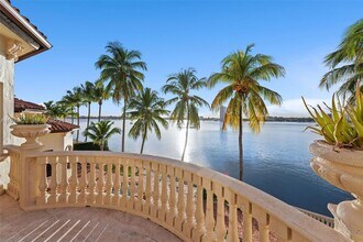 3283 NE 171 St in North Miami Beach, FL - Building Photo - Building Photo