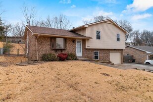 2544 Albert Rasche Dr in Cape Girardeau, MO - Building Photo