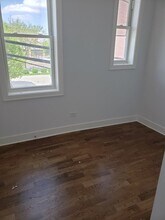 2347 W Taylor St in Chicago, IL - Foto de edificio - Building Photo