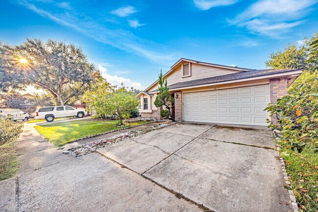 11059 Landsbury Cir in Houston, TX - Building Photo - Building Photo