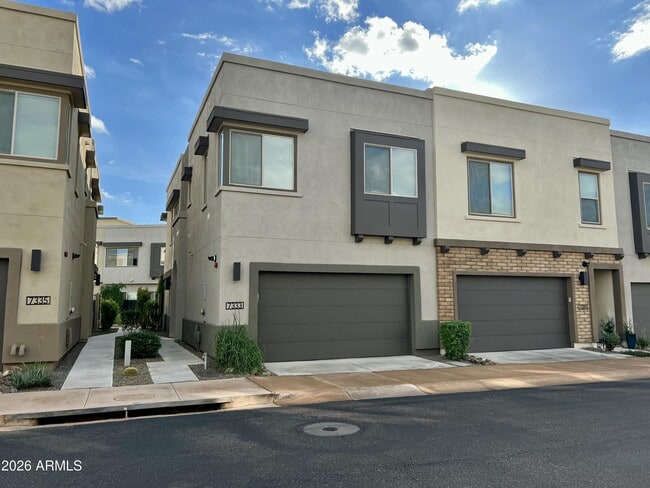 property at 7333 E Vista Bonita Dr