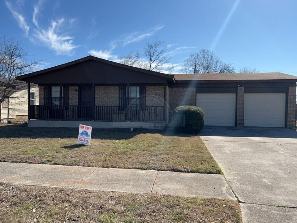 3104 Julie Ln in Killeen, TX - Foto de edificio