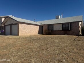 10828 Quartz St in El Paso, TX - Building Photo - Building Photo