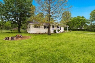 3110 W Old Farmington Rd in Fayetteville, AR - Building Photo - Building Photo