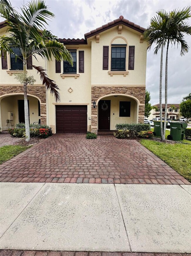 property at 121 SE 33rd Terrace
