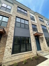7311 Arlington Blvd, Unit Loft in Falls Church, VA - Building Photo - Building Photo