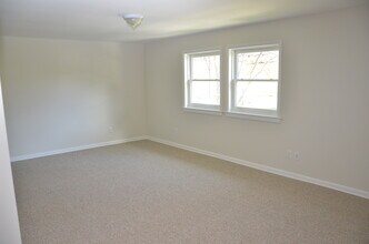 20 Lawrence St in Rensselaer, NY - Building Photo - Building Photo
