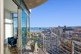 229 Brannan St in San Francisco, CA - Building Photo - Building Photo