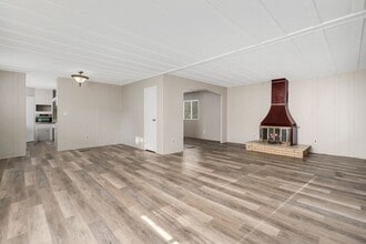 2001 Moselle St in Federal Heights, CO - Foto de edificio - Building Photo