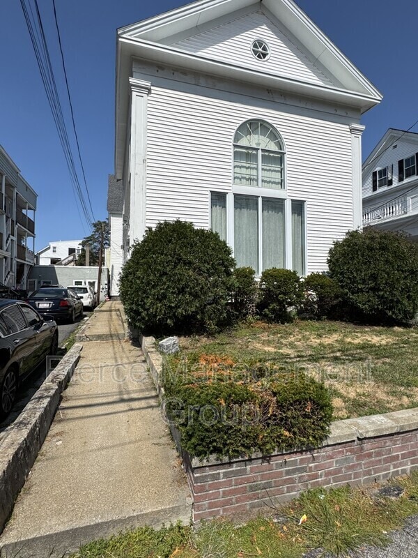 property at 106 Bridge St
