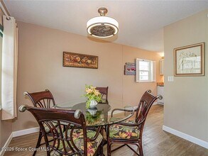 11 Vista Palm Ln in Vero Beach, FL - Building Photo - Building Photo