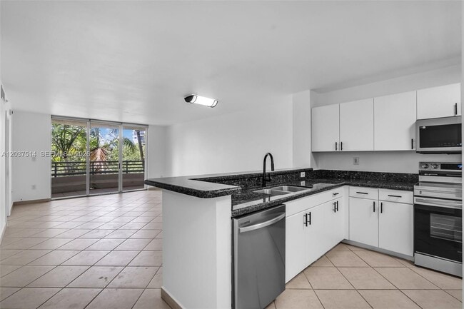 property at 1401 Bay Rd