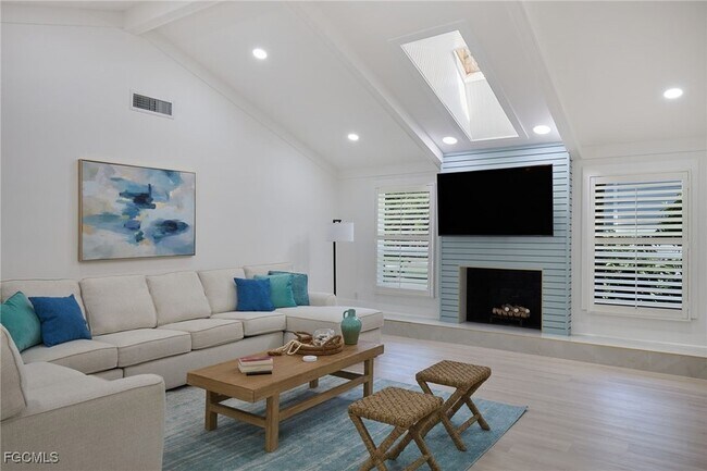 1224 Kittiwake Cir in Sanibel, FL - Foto de edificio - Building Photo