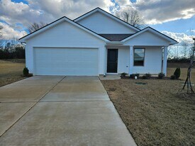 112 Labrador Ln in Harvest, AL - Building Photo