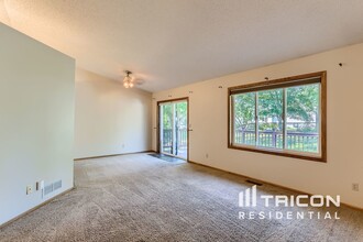 14358 Bluebird St NW in Andover, MN - Building Photo - Building Photo