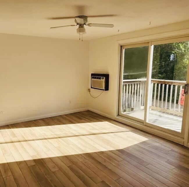 44 Burnap Rd in Holliston, MA - Building Photo - Building Photo