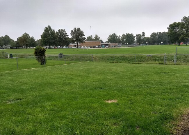 1310 W Dakota St in Fremont, NE - Building Photo - Building Photo