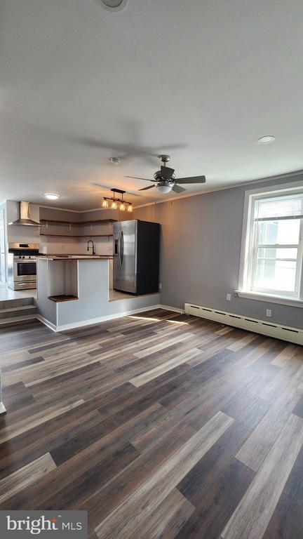 1539 E Moyamensing Ave in Philadelphia, PA - Building Photo - Building Photo
