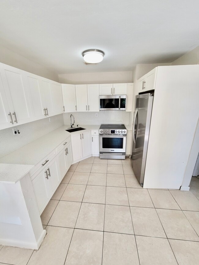 22200 SW 116th Ave in Miami, FL - Foto de edificio - Building Photo