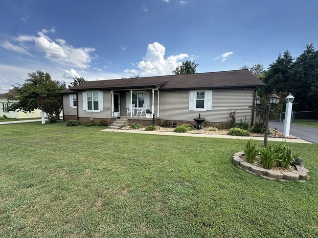 property at 808 Water View Terrace
