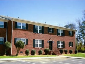 Wythe Creek in Poquoson, VA - Foto de edificio