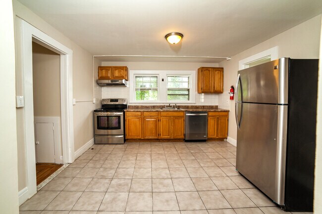 25 Jardine Rd in Morristown, NJ - Foto de edificio - Building Photo
