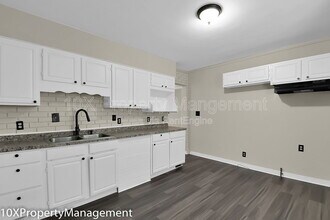 849 Ruby Ave in Columbus, OH - Building Photo - Building Photo