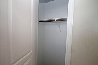 4415 Iron Horse Dr in Houston, TX - Building Photo - Building Photo