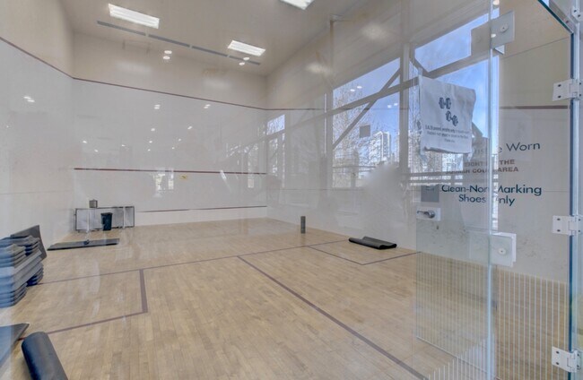 1408 Strathmore Mews in Vancouver, BC - Building Photo - Building Photo