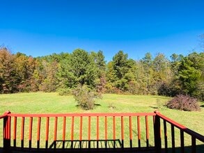 573 Gaulding Rd in La Crosse, VA - Building Photo - Building Photo