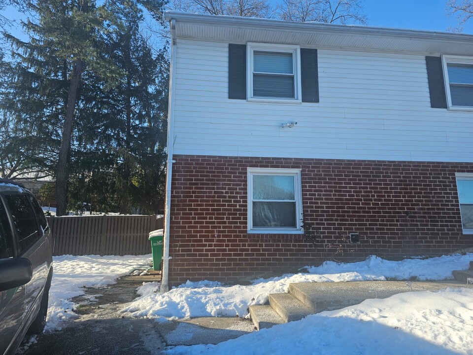 10800 Joyceton Ct in Upper Marlboro, MD - Foto de edificio