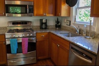 4515 Shoalwood Ave in Austin, TX - Building Photo - Building Photo